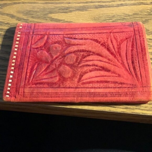 Vintage Hand Tooled Buttery Soft Red Moroccan Leather Wallet Billfold - Picture 1 of 8